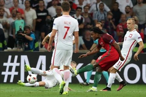 Mổ băng tứ kết Ba Lan vs BĐN: Seleccao hay và may