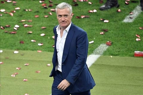 HLV Deschamps chắc chắn ở lại tuyển Pháp đến World Cup 2018