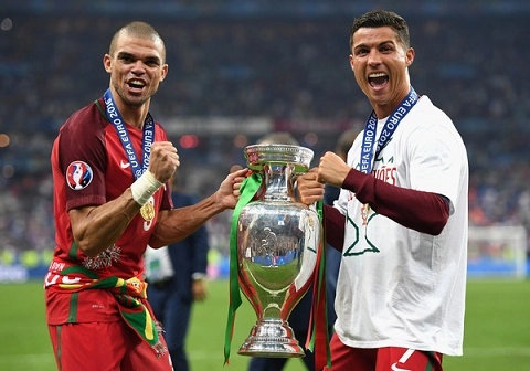 Nước mắt Cristiano Ronaldo và công lý cho Bồ Đào Nha