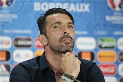 Huyền thoại Buffon nhắn nhủ CĐV: Tôi xin lỗi
