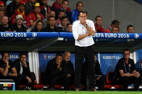 Dư âm Bỉ 1-3 xứ Wales: Trí khôn của Wilmots đâu?