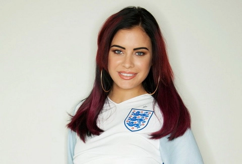 NÓNG: Sao tuyển Anh chim chuột bồ đồng đội tại Euro 2016