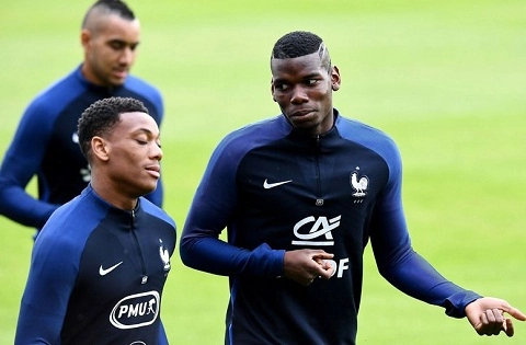 Pháp mới là đội phải chịu sức ép