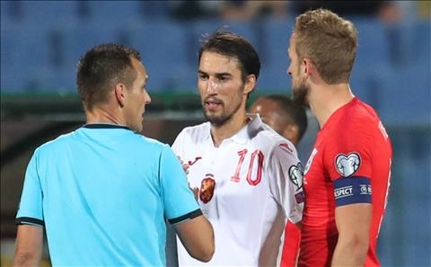 ĐT Anh bị lăng mạ, đội trưởng Bulgaria xấu hổ với người nhà