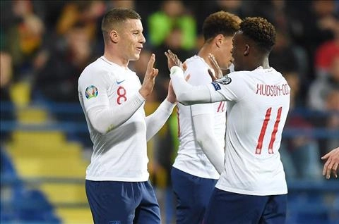 5 điểm nhấn sau màn ngược dòng ngoạn mục của Anh trước Montenegro