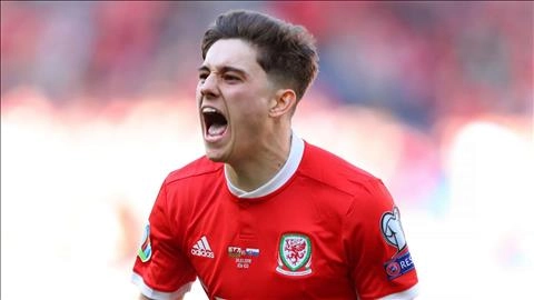 Video màn trình diễn của tân binh MU - Daniel James trong trận Hungary vs Wales