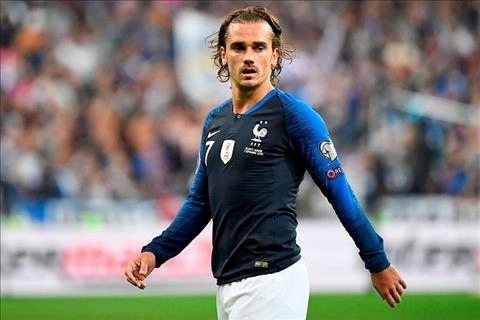 Xịt pen và tịt ngòi, Griezmann đổ thừa cho vợ yêu