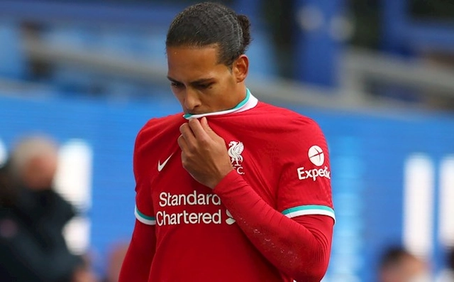 Klopp báo tin sốc: Van Dijk khó lòng dự EURO