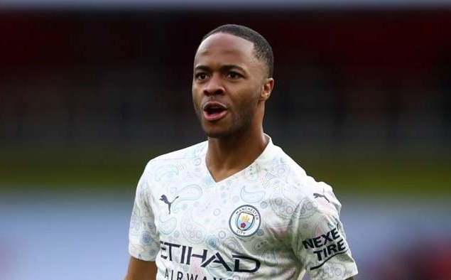 Sterling nhận số 10 tại tuyển Anh