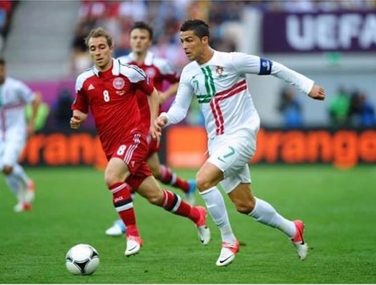 Cristiano Ronaldo gửi những lời chúc tốt đẹp đến Christian Eriksen