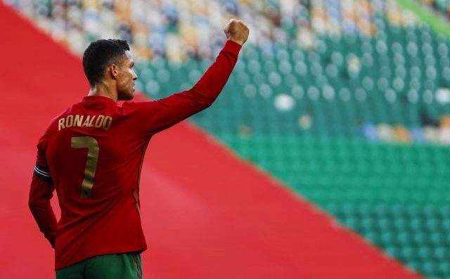 Cristiano Ronaldo chính thức đi vào lịch sử các VCK Euro