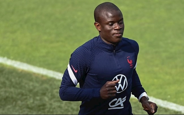N’Golinho Kante: Khiêm tốn, vui tính và cũng có khoảng tối