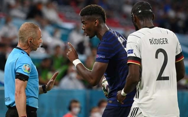 Rudiger phủ nhận dùng chiêu cẩu xực với Pogba