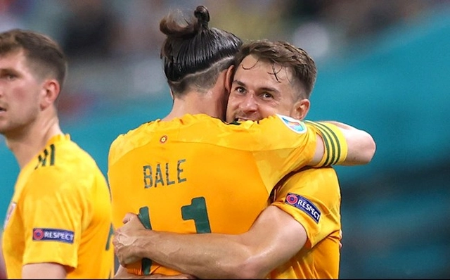 Cặp đôi Bale - Ramsey đi vào lịch sử, tái hiện kỳ tích ở Euro 2016