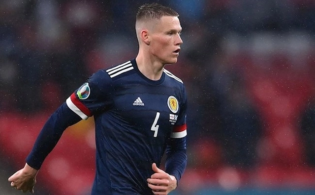 VIDEO: Sao MU bị Sterling xâu kim dễ dàng