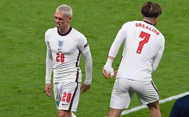 Vì sao tuyển Anh phải loại bỏ Phil Foden ngay lập tức?