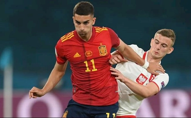 Kỷ lục cầu thủ trẻ nhất ra sân ở Euro của Bellingham chết yểu dưới tay sao Ba Lan