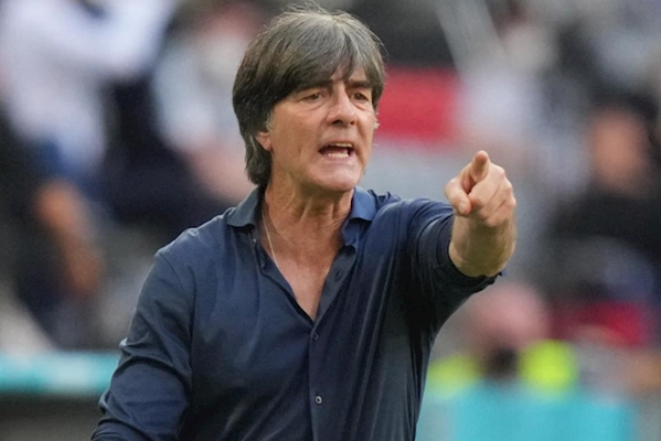 Thầy trò Joachim Low có chung nhận định sau chiến thắng trước BĐN