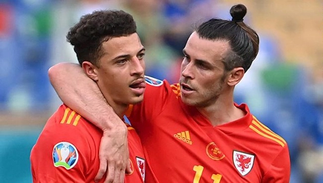Tranh cãi gay gắt về chiếc thẻ đỏ của Ethan Ampadu trước ĐT Italia
