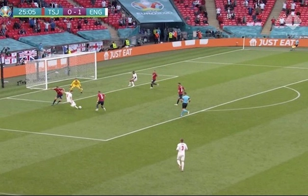 Harry Kane tiếp tục bỏ lỡ cơ hội khó tin trước CH Séc