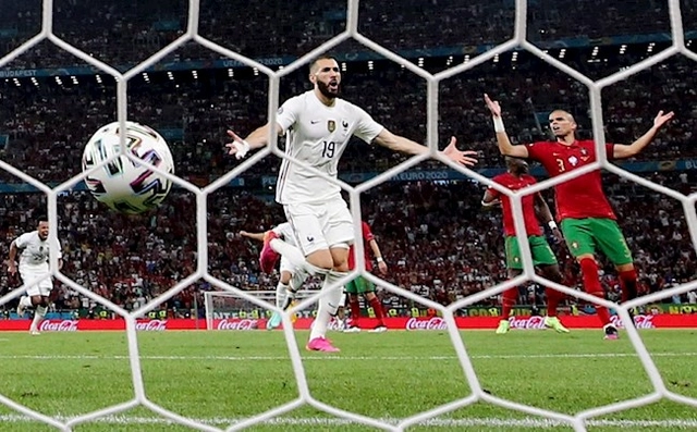 Phát hiện: Pepe đoán đúng hướng Benzema đá penalty nhưng Patricio nhất quyết không nghe