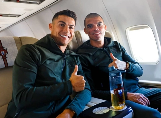 Cristiano Ronaldo rạng rỡ trước trận gặp Bỉ