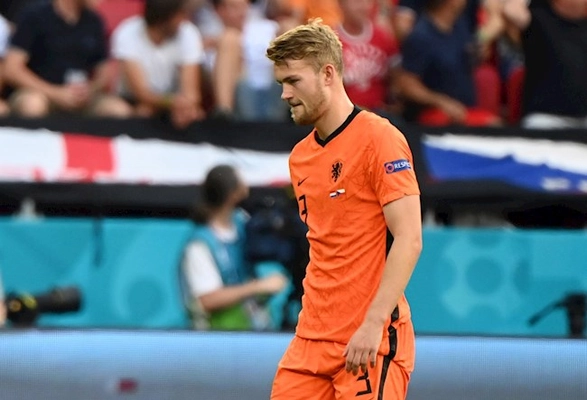 De Ligt: Hà Lan thua chỉ vì tấm thẻ đỏ của tôi