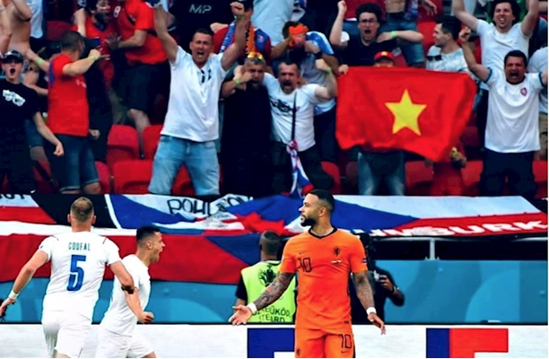 Bài dự thi: Quốc kỳ Việt Nam và ước mơ vươn ra biển lớn