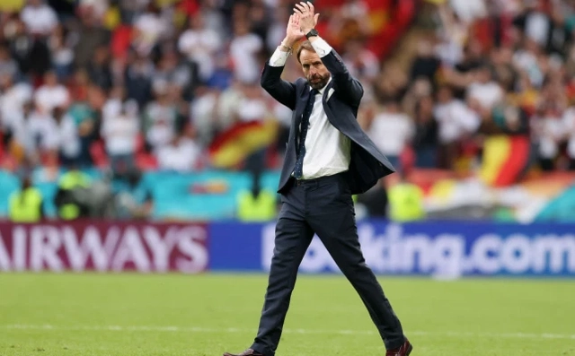 Rio Ferdinand dành mưa lời khen cho HLV Southgate sau trận thắng Đức