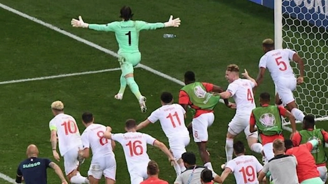 Bài dự thi: Đêm hòa nhạc thịnh soạn của thế giới túc cầu