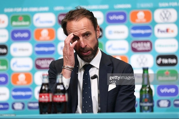 Southgate: Tôi chỉ định Saka đá luân lưu, lỗi do tôi