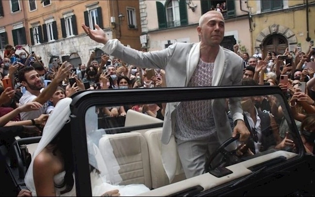 Mải ăn mừng vô địch Euro 2020, sao Italia đến muộn đám cưới của chính mình