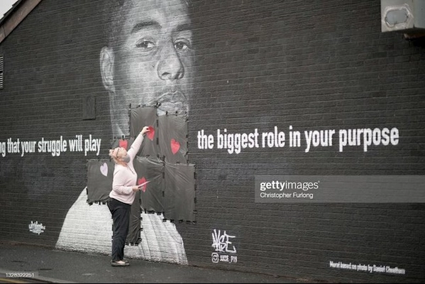 Bài dự thi: Khi chiến thắng họ gọi tôi là người hùng, khi chiến bại... tôi là người da màu