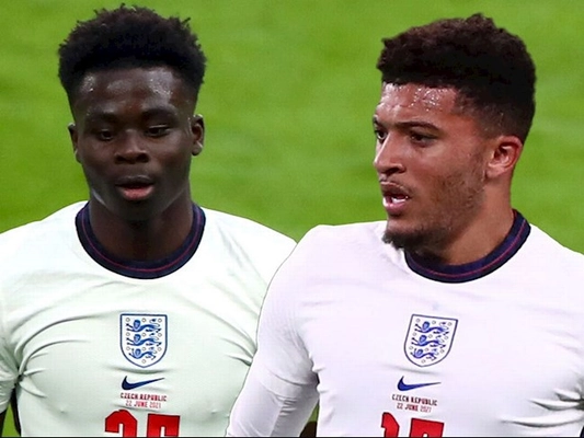 HLV Gareth Southgate giải thích lý do chọn Bukayo Saka thay vì Jadon Sancho