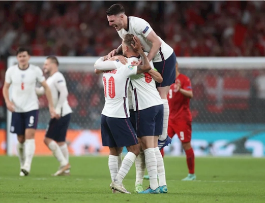 Những con số khó tin sau trận Anh 2-1 Đan Mạch