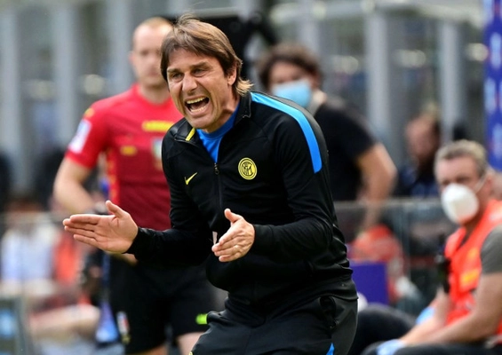 HLV Antonio Conte bày cách giúp Italia đánh bại Anh