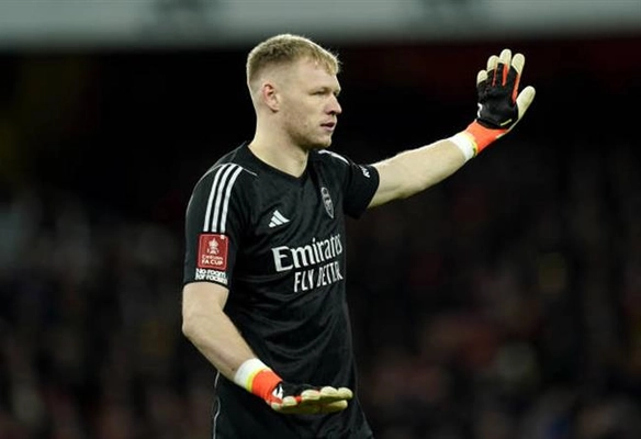 Aaron Ramsdale vừa trút được áp lực ngàn cân