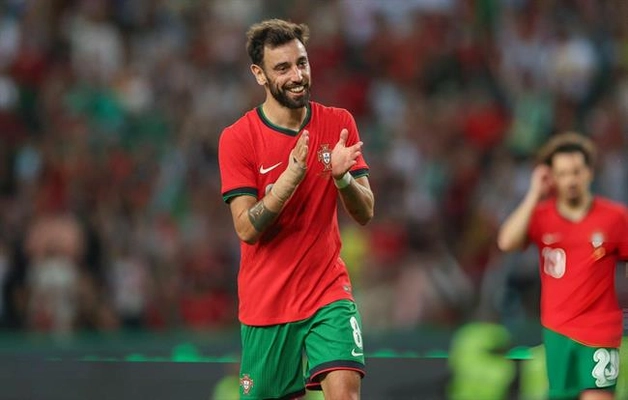 HLV Roberto Martinez: Bồ Đào Nha mạnh hơn với Bruno Fernandes