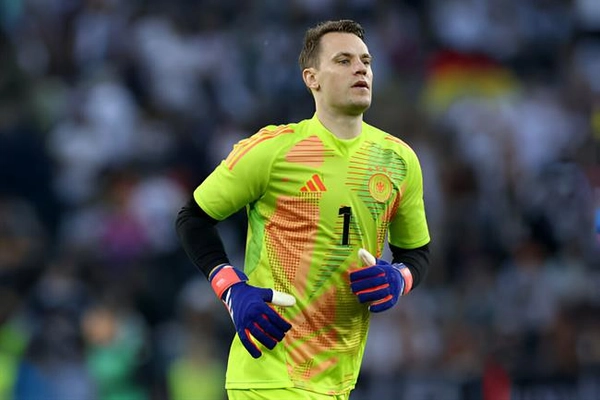 Manuel Neuer lên tiếng sau sai lầm tai hại trước Hy Lạp