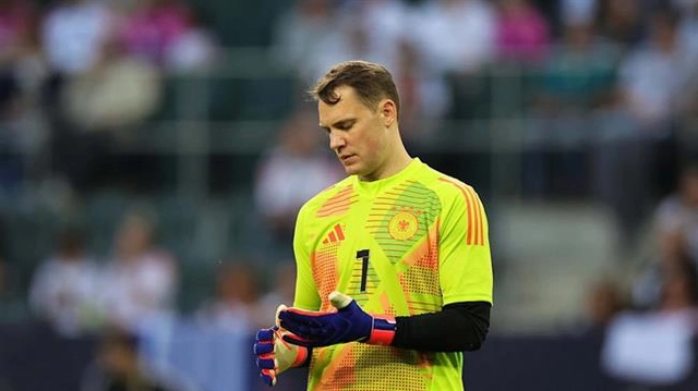 HLV Nagelsmann lên tiếng bảo vệ Manuel Neuer sau sai sót khó tin