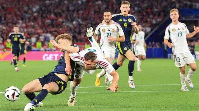 Scotland mất quả penalty, HLV Steve Clarke đòi trọng tài giải thích