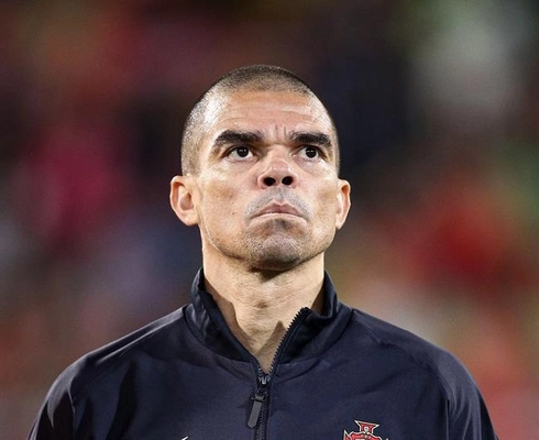 Pepe vẫn chưa nghĩ tới chuyện chia tay ĐT Bồ Đào Nha