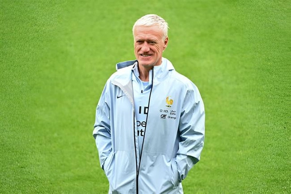 HLV Didier Deschamps được đảm bảo tương lai ở ĐT Pháp 