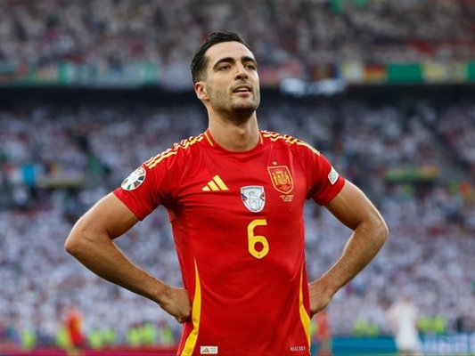 Người hùng Tây Ban Nha: Mất vài giây để tôi nhận ra mình ghi bàn