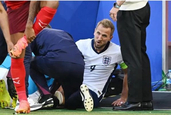 Harry Kane lên tiếng sau chấn thương gặp phải