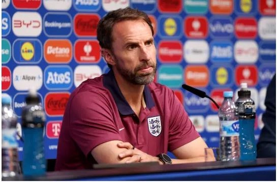 Gareth Southgate nói gì về trọng tài bắt chính trận Hà Lan vs Anh?