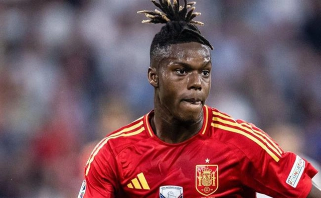 Rooney: Nico Williams khiến tôi nhớ đến Cristiano Ronaldo