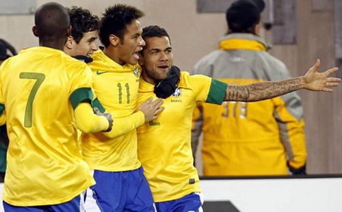 Neymar độc diễn, Brazil .... hòa Colombia