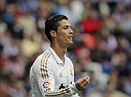 Ronaldo tâng bóng biểu diễn, khiến HLV đối thủ nổi điên