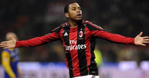 Robinho đưa AC Milan vươn lên dẫn trước từ chấm 11m